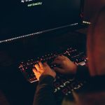 Сравнение Claude AI и ChatGPT для создания отчетов для вебинаров